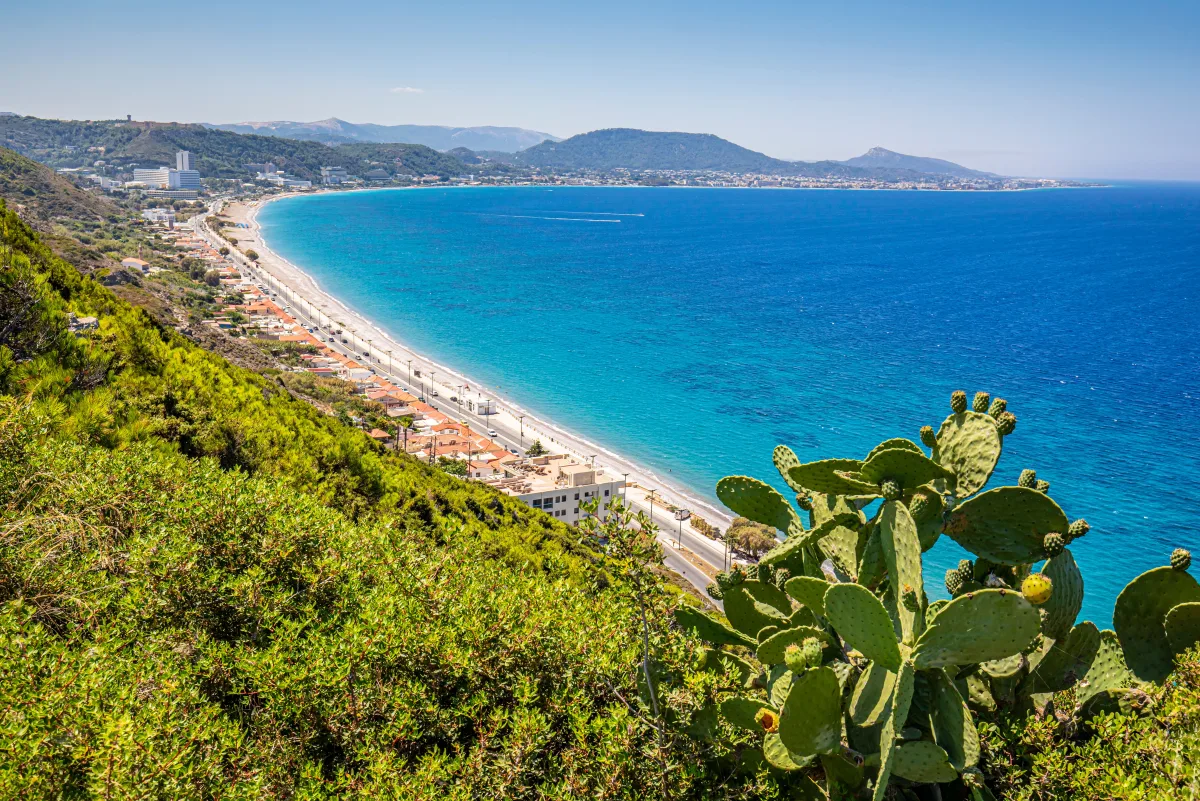 Meglio Grotticelle o Praia di Fuoco? Confronto spiagge di Capovaticano