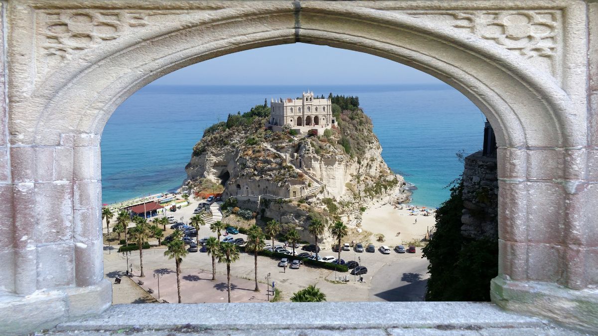 Capovaticano e Tropea: distanza, collegamenti e consigli pratici